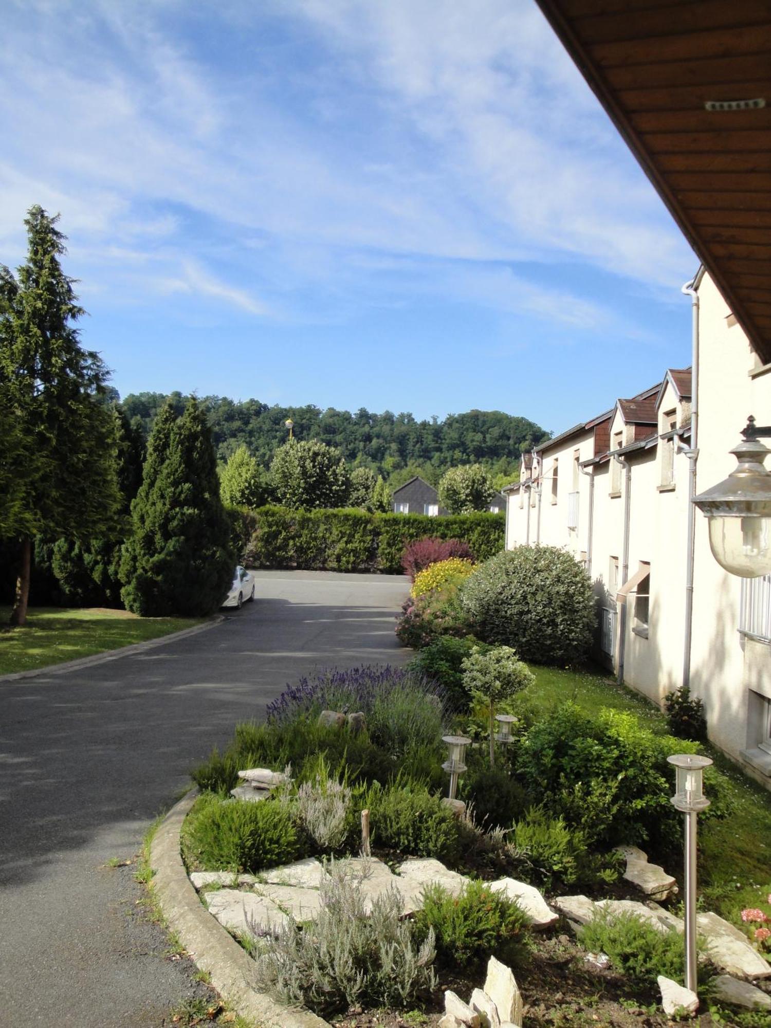 Hotel Le Drakkar Pont-Audemer Exterior foto